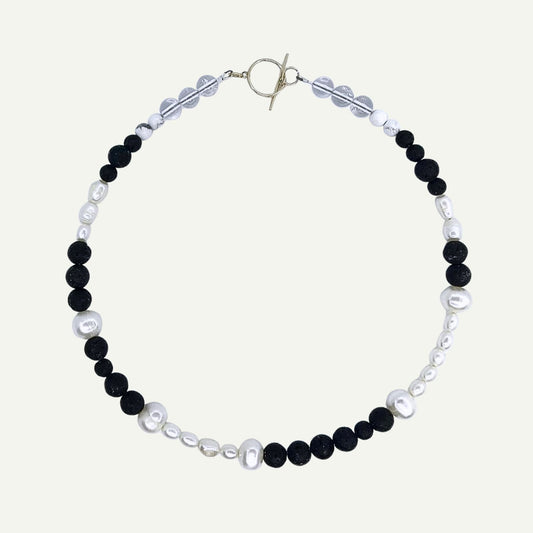 Hephaestus Black & White Pearl Necklace